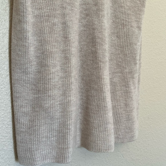 American Eagle Outfitters | Beige Knit Criss-Cross Beachy Tank - Picture 4 of 7